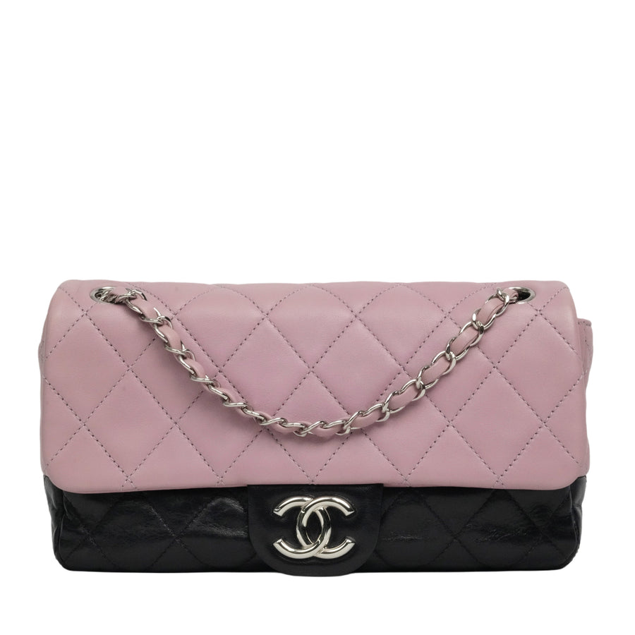 CHANEL 2008–2009 Matelassé Bicolor Chain Shoulder Bag