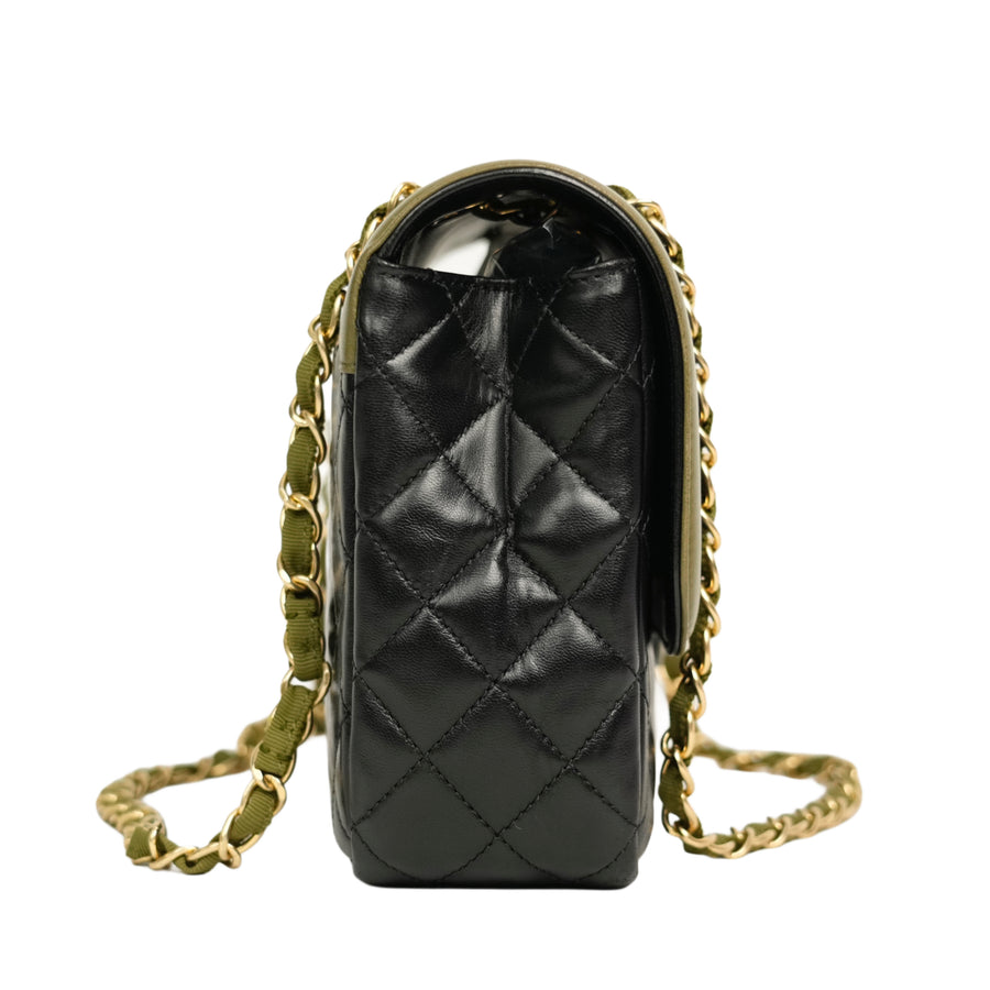 CHANEL Matelassé Chain Bicolor Shoulder Bag