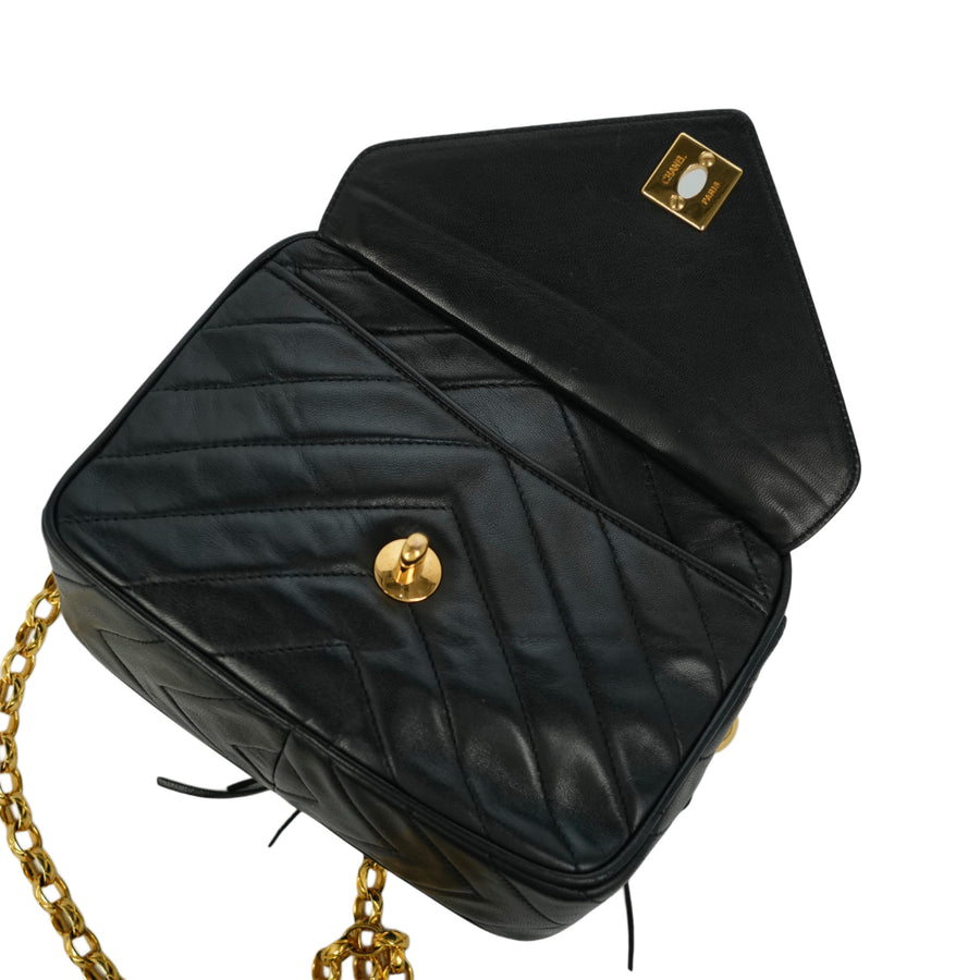CHANEL 1991-1994 Coco Mark V-Stick Chain Lambskin Shoulder Bag