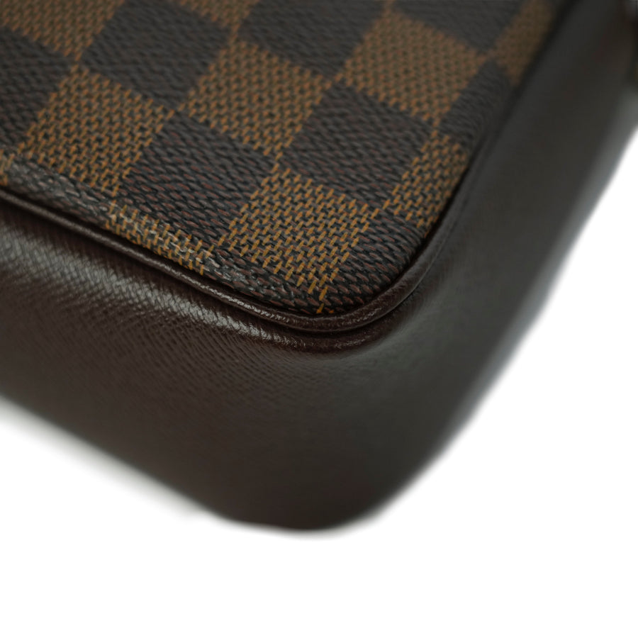 LOUIS VUITTON Damier True Makeup Shoulder Bag