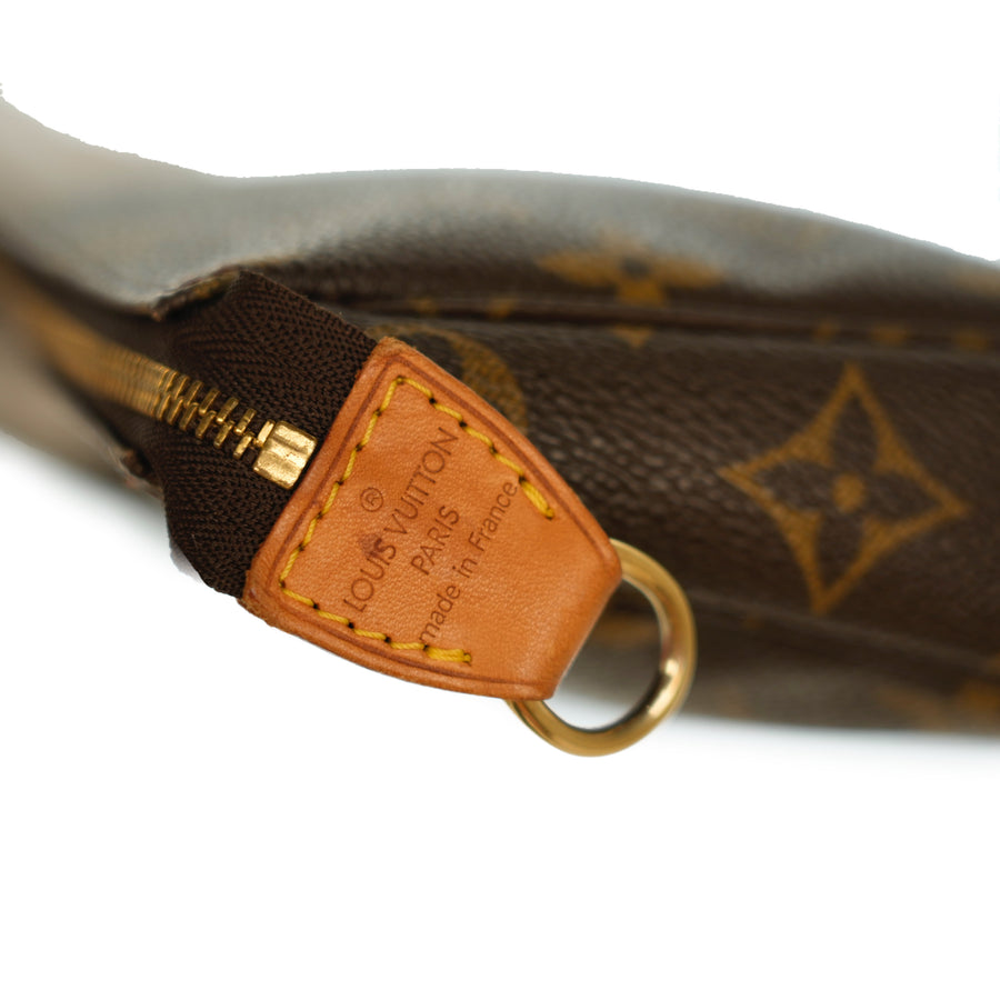 LOUIS VUITTON Monogram Pochette Accessory Handbag M51980