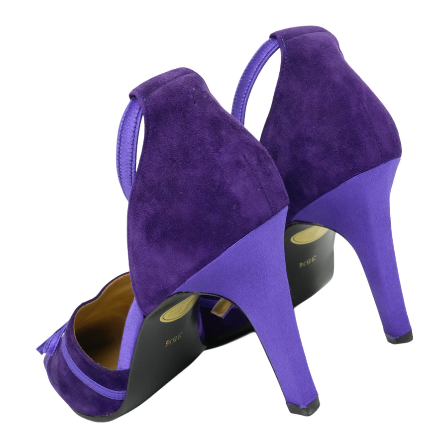 YVES SAINT LAURENT Pumps with Blue Ribbon