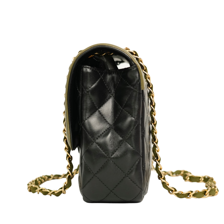 CHANEL Matelassé Chain Bicolor Shoulder Bag