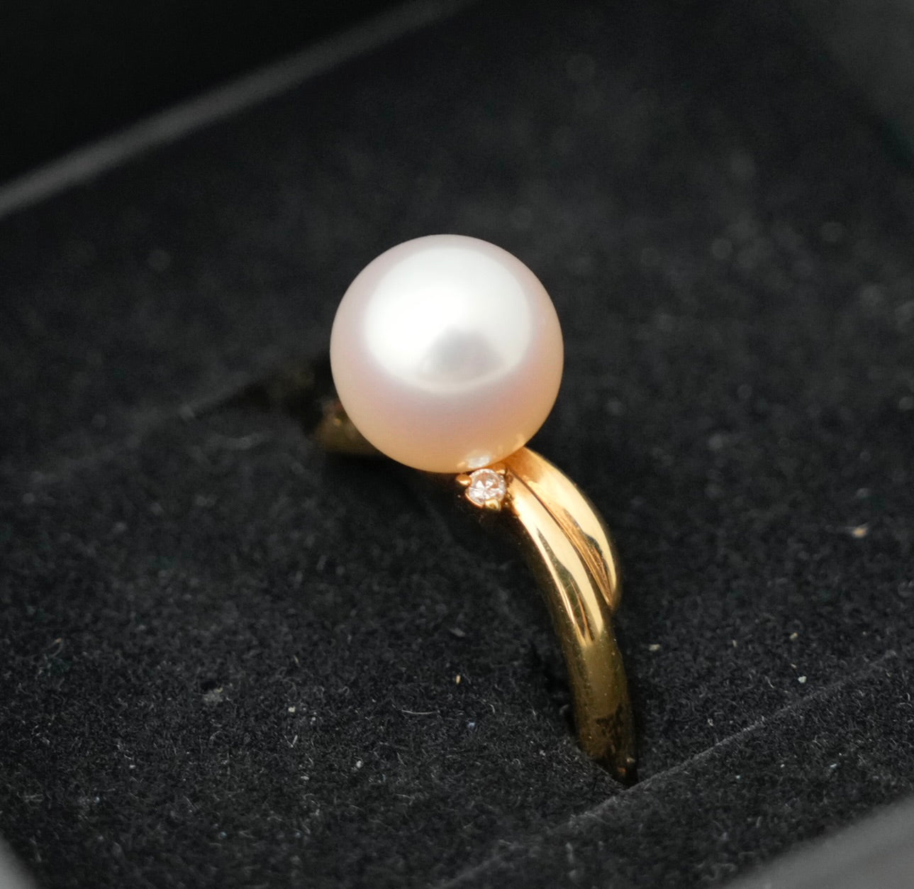 TASAKI K18 Pearl 7.70mm (Side Stones: Diamond 0.01) 2.8g  Ring