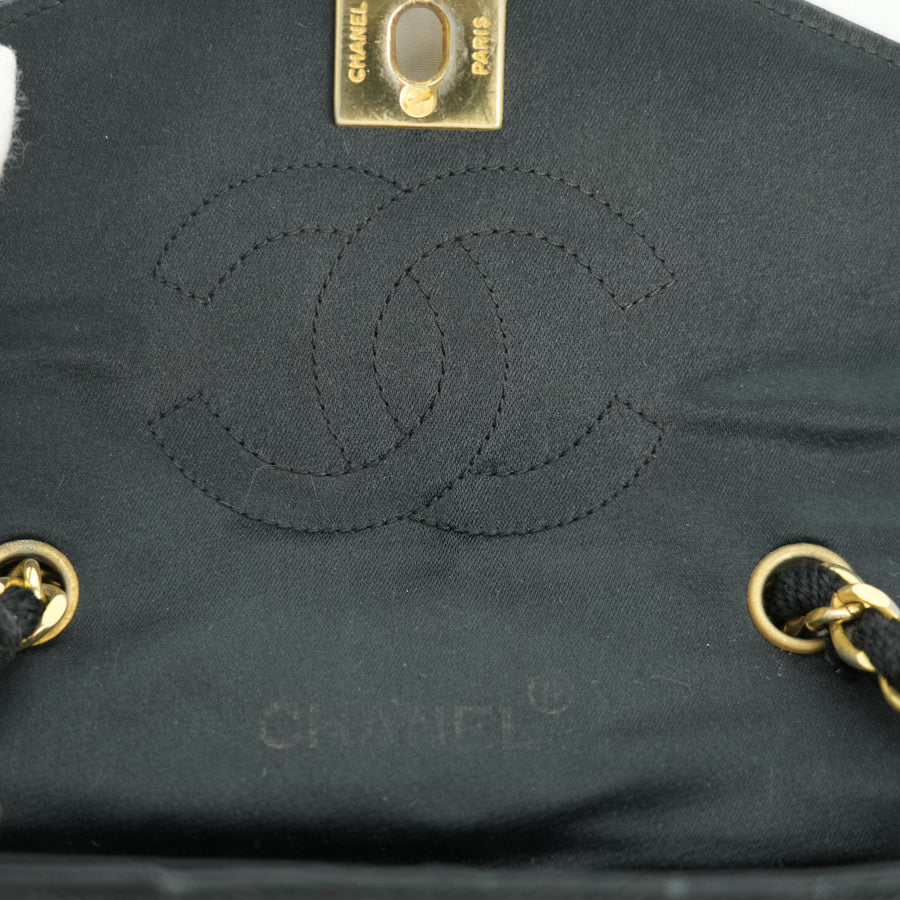 CHANEL 1986-1988 Shoulder Bag