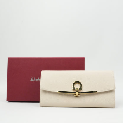 SALVATORE FERRAGAMO Gancini long Wallet