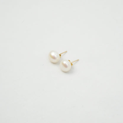 Pearl 1.1g 18K Earring