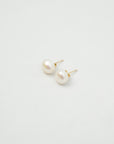 Pearl 1.1g 18K Earring