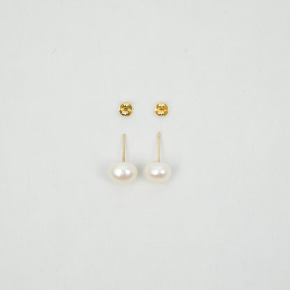 Pearl 1.1g 18K Earring