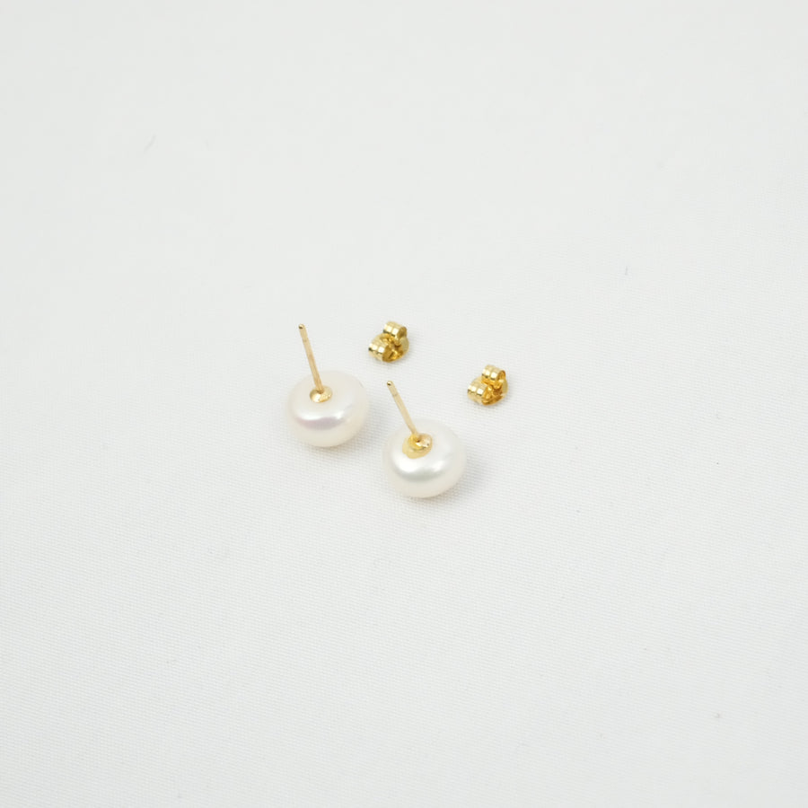 Pearl 1.1g 18K Earring