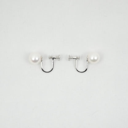 Pearl 1.7g 14K Earring