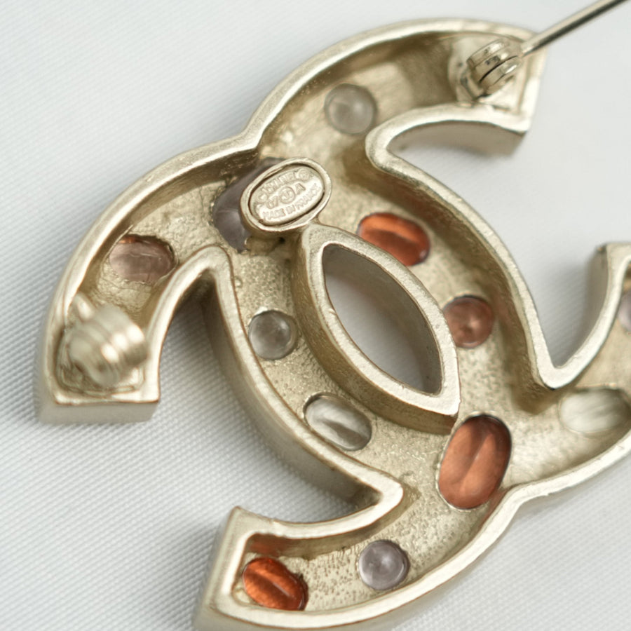 CHANEL 2002 Brooch