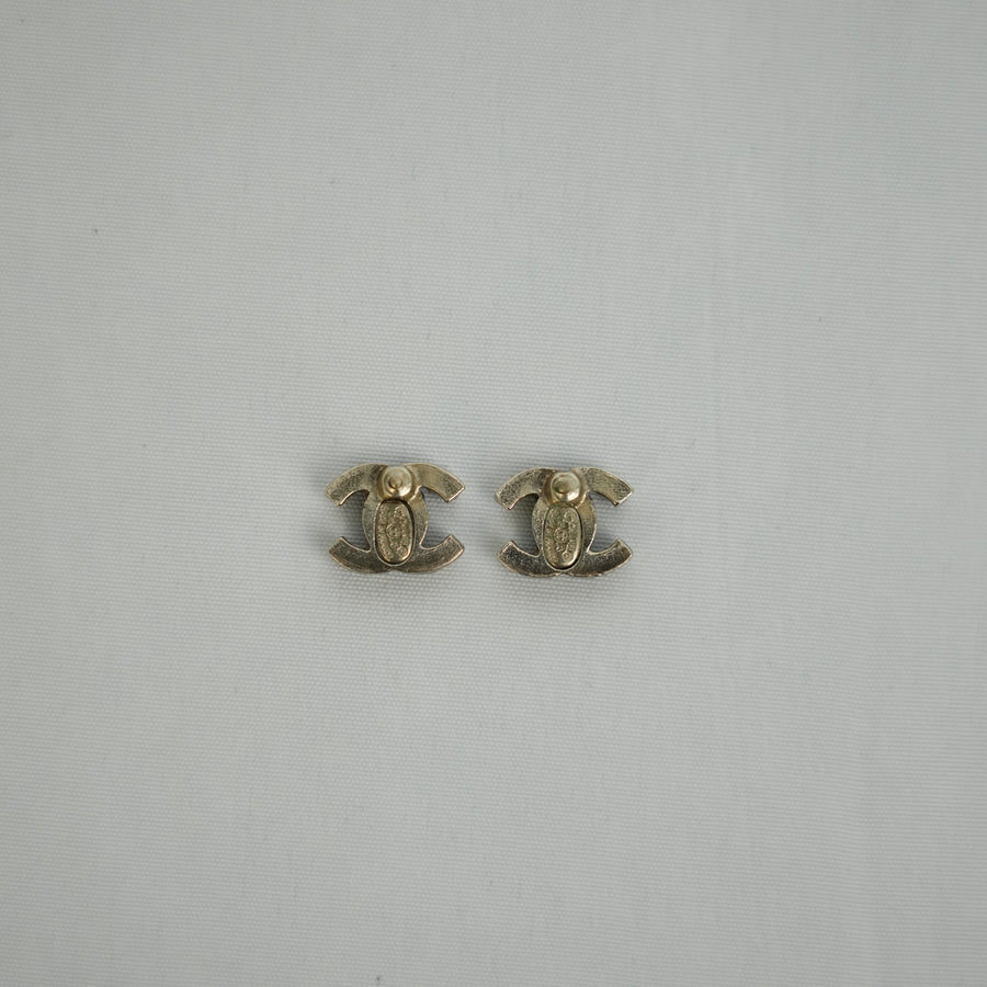 CHANEL Earring