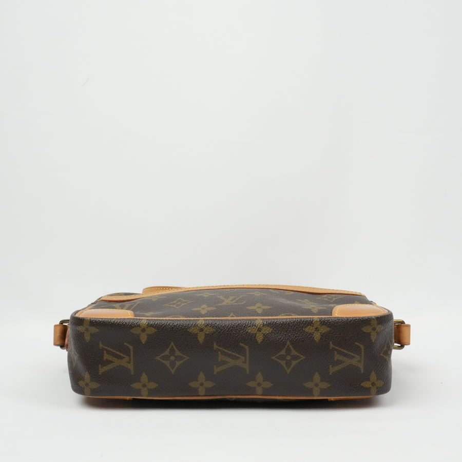 LOUIS VUITTON Monogram Shoulder Bag