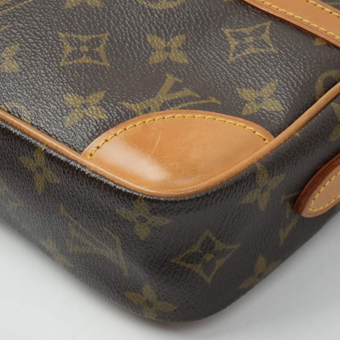 LOUIS VUITTON Monogram Shoulder Bag