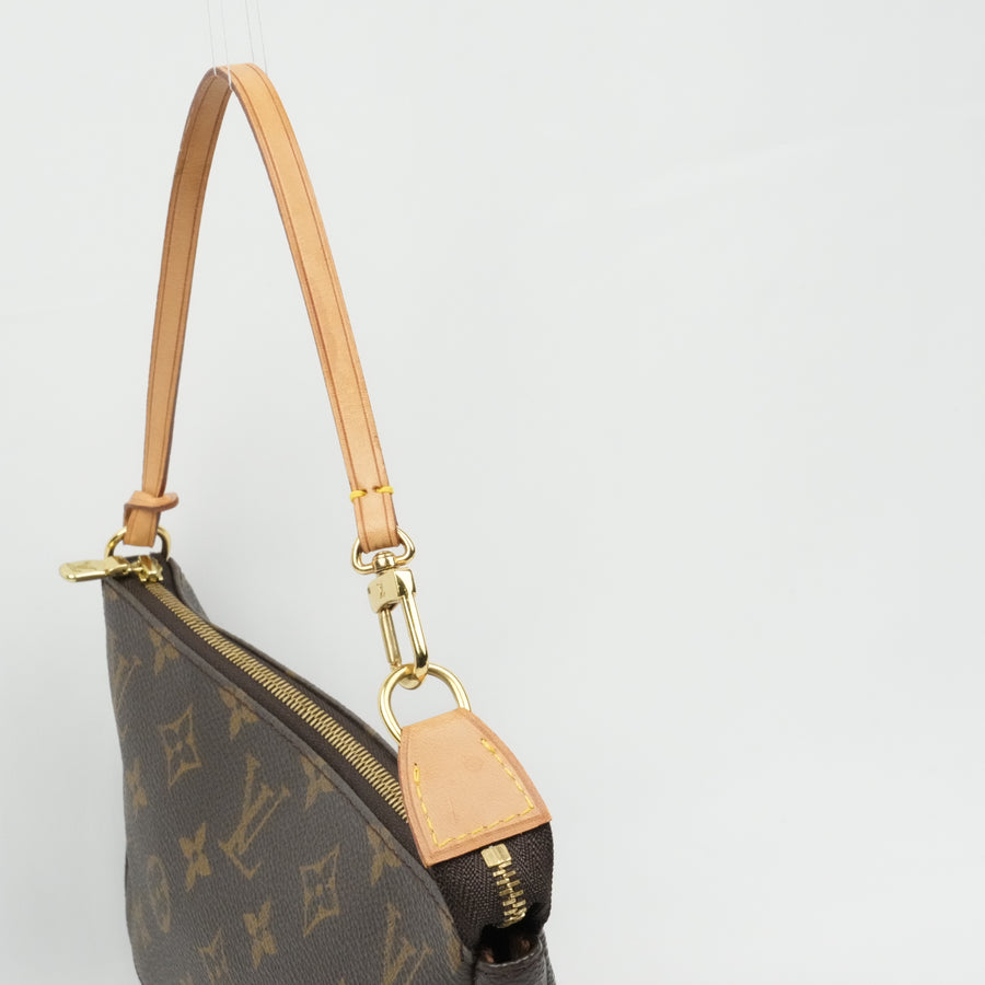 LOUIS VUITTON Monogram Pochette Accessoires Handbag M51980