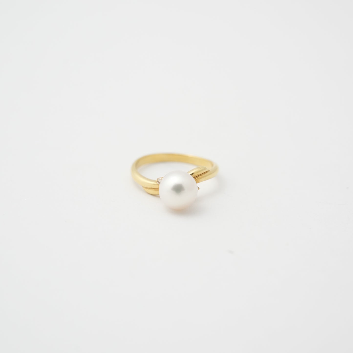 TASAKI K18 Pearl 7.70mm (Side Stones: Diamond 0.01) 2.8g  Ring