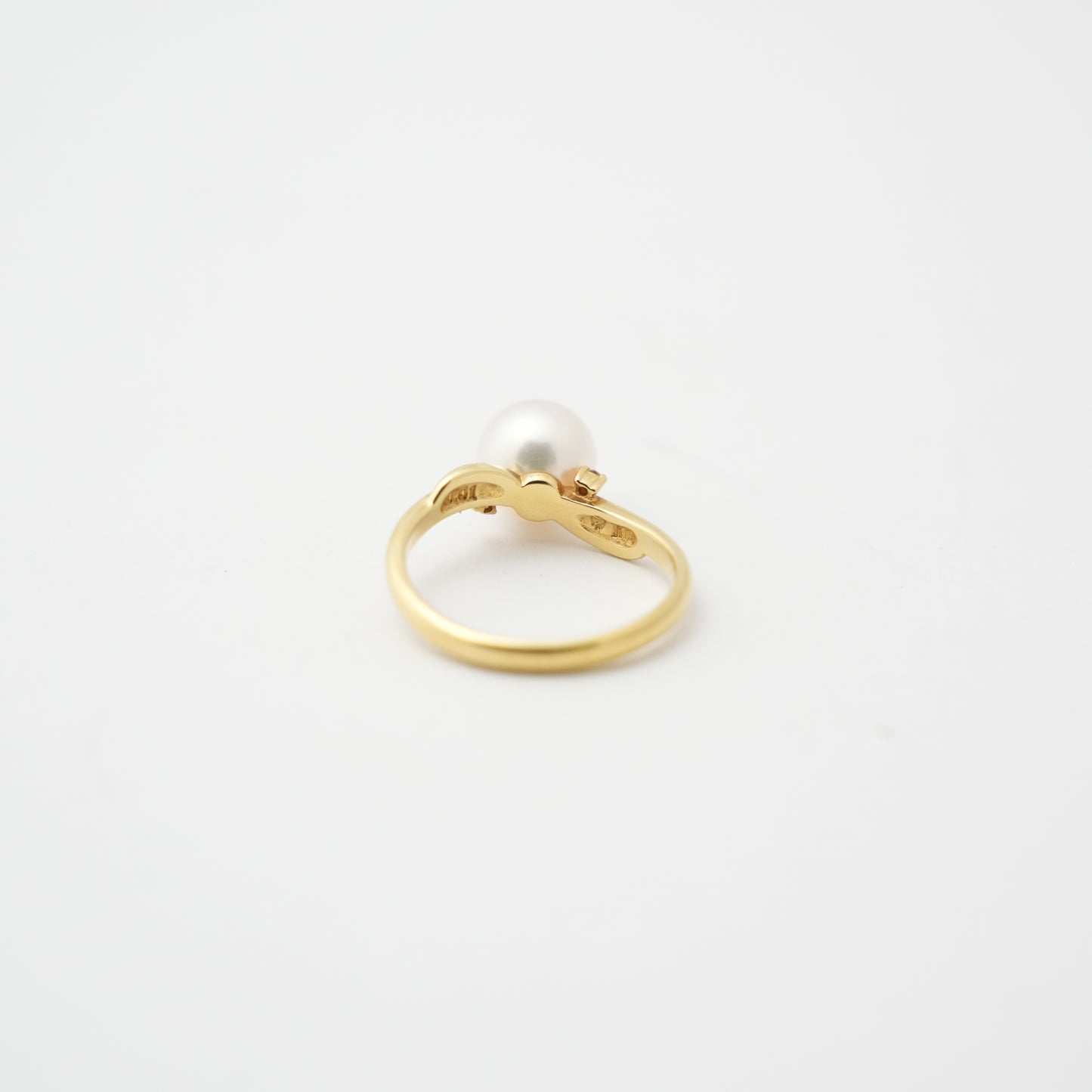 TASAKI K18 Pearl 7.70mm (Side Stones: Diamond 0.01) 2.8g  Ring