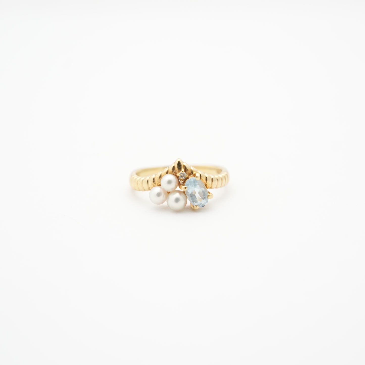 TASAKI K18 (Main Stone: Pearl 3.2-3.8mm/Aquamarine) (Side Stones: Diamond 0.01) 3.4g  Ring