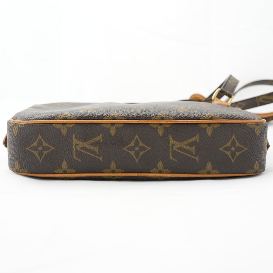 LOUIS VUITTON Pochette Marly Bandouliere Shoulder Bag