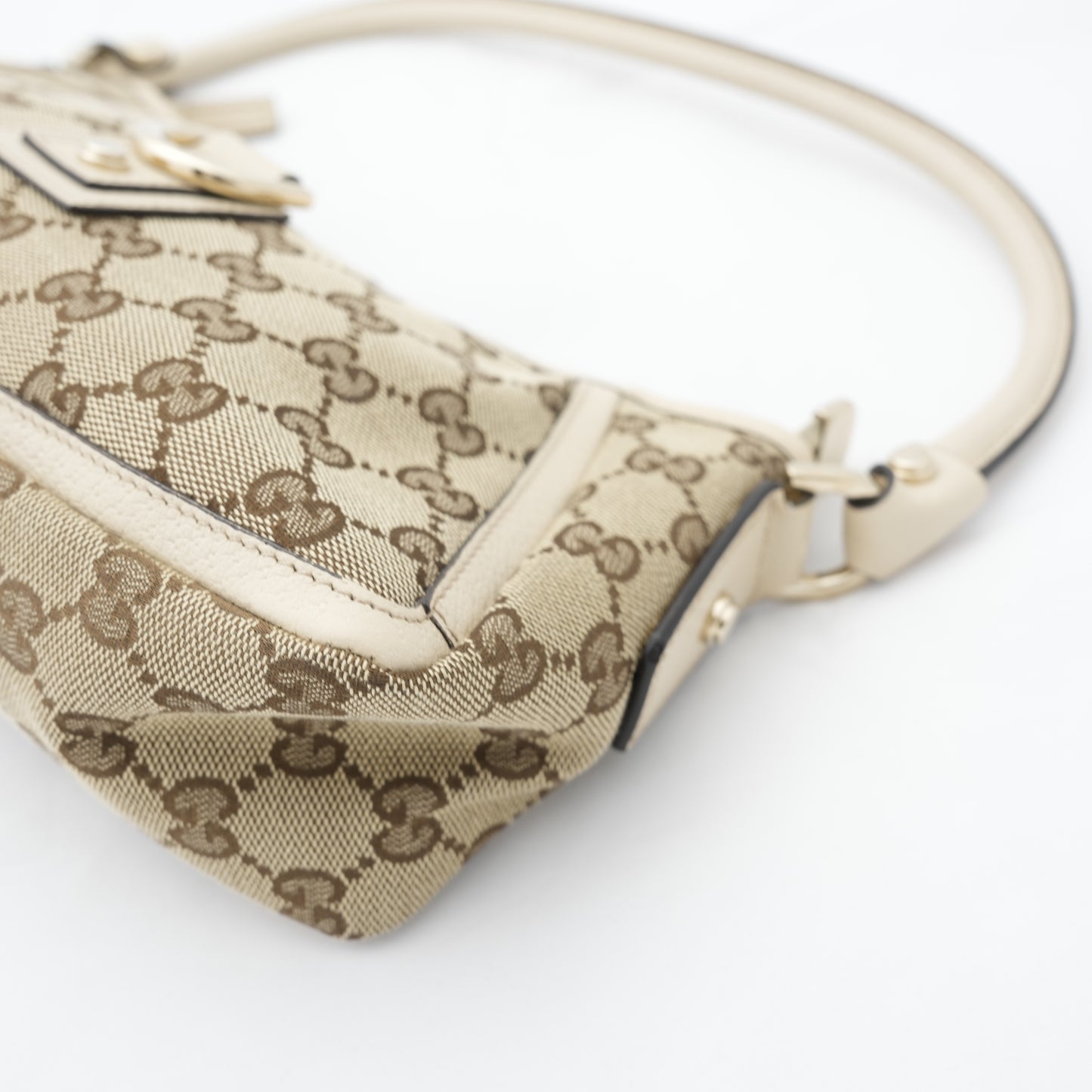 GUCCI Handbag GG Canvas / Gold Hardware