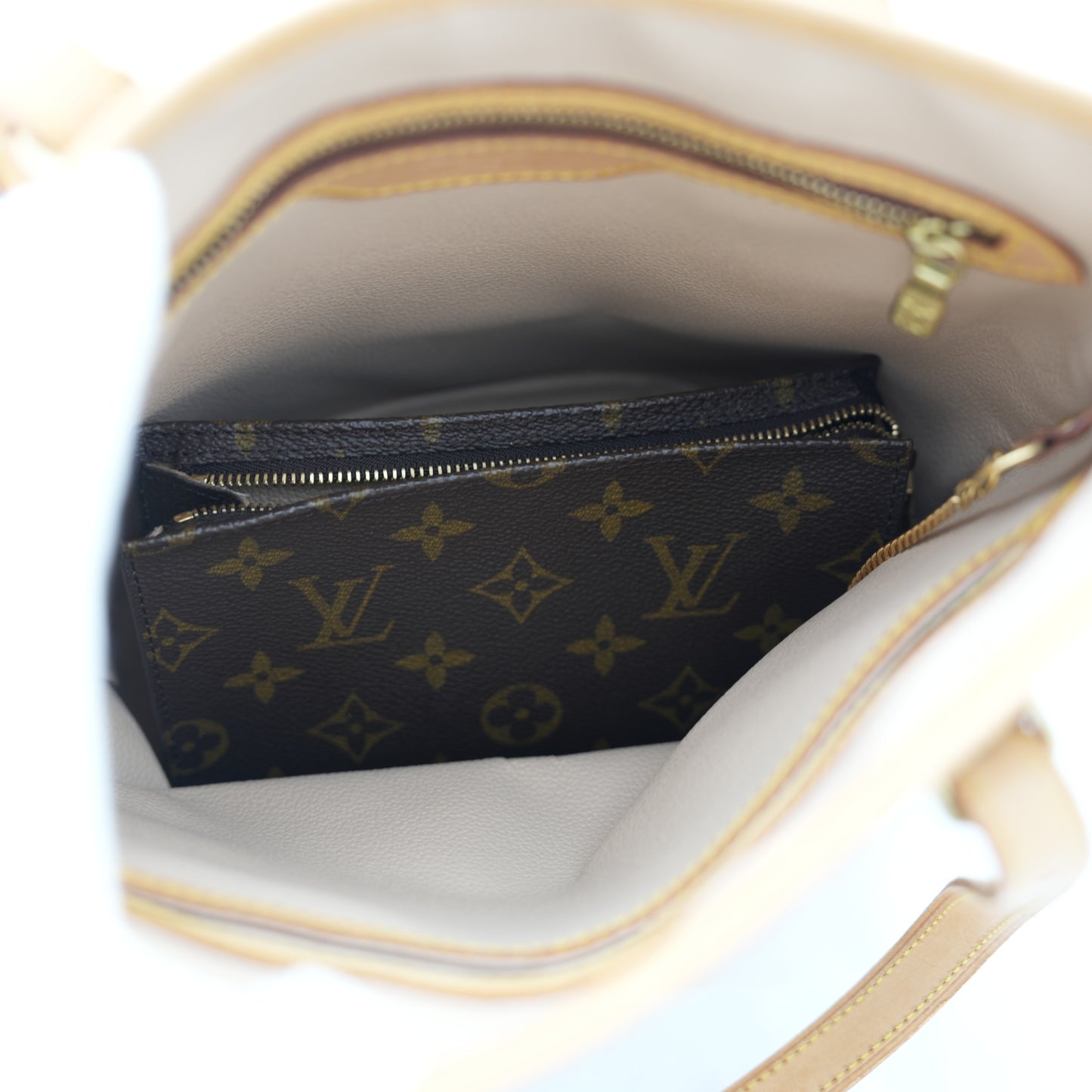 LOUIS VUITTON Monogram Petit Bucket Shoulder Bag M42238