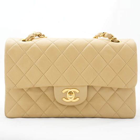 CHANEL 1997-1999 Lambskin Classic Matelassé Double Flap Shoulder Bag