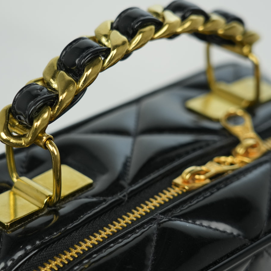 CHANEL Matelassé Chain Shoulder Bag