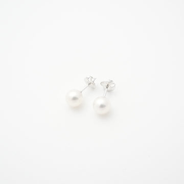 TASAKI Pearl Earring