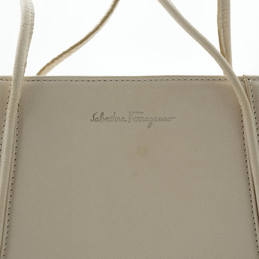 SALVATORE FERRAGAMO Shoulder Bag