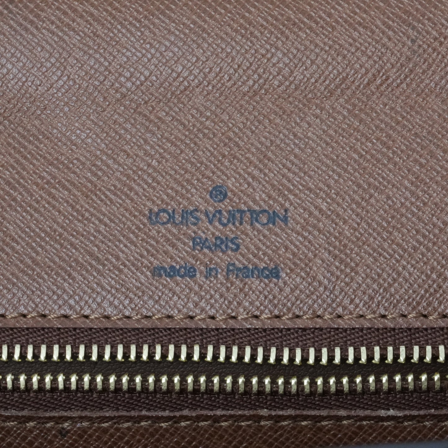 LOUIS VUITTON Monogram Montsouris 26 Handbag M51187