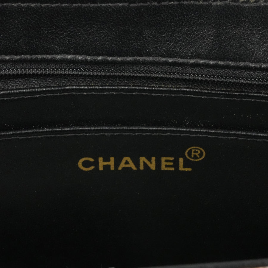 CHANEL Tote Bag / Handbag