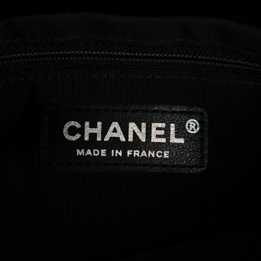 CHANEL Chain Shoulder Bag