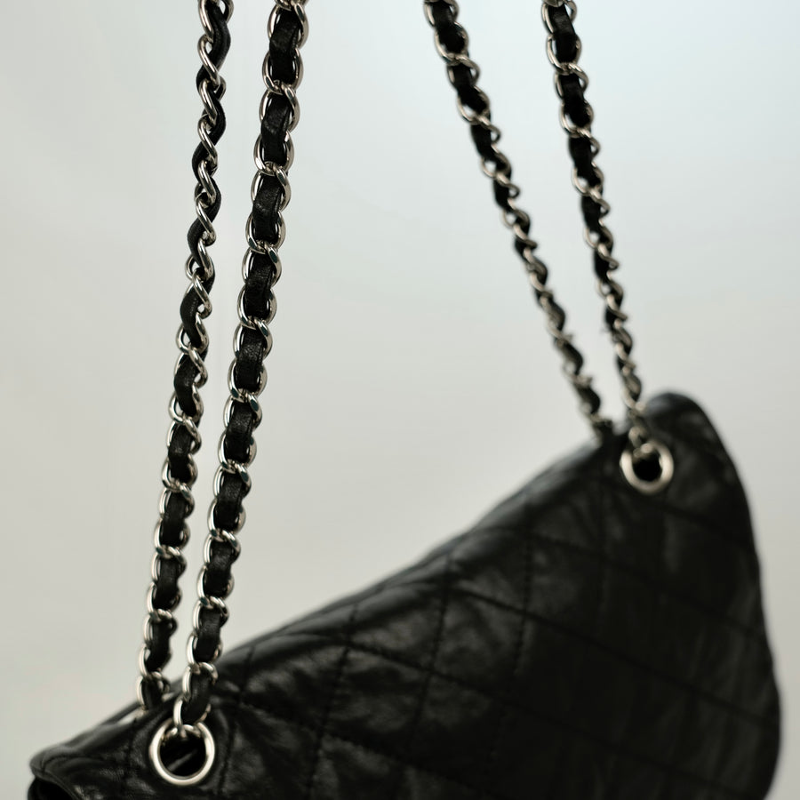 CHANEL Chain Shoulder Bag