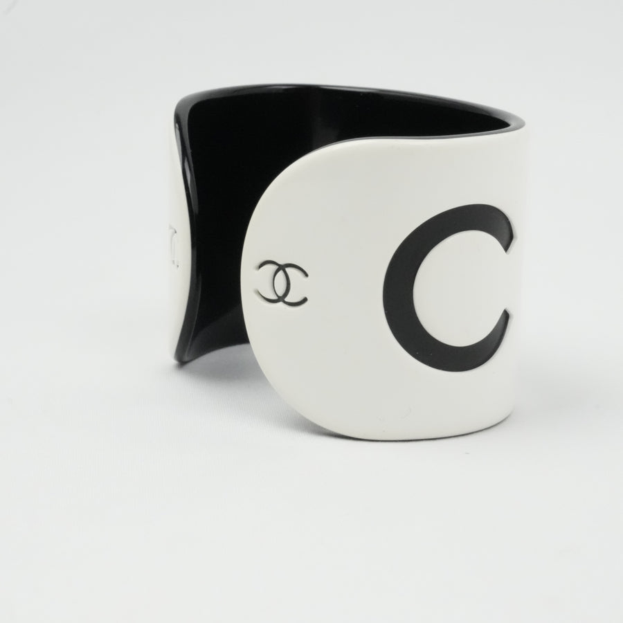 CHANEL Bangle