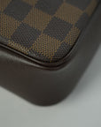 LOUIS VUITTON Damier True Makeup Shoulder Bag