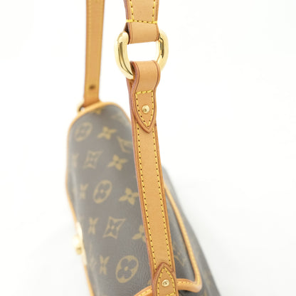 LOUIS VUITTON Monogram TikalPM Shoulder Bag M40078