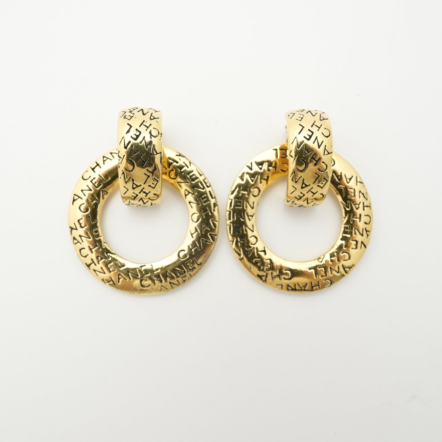 CHANEL Logo Circle Earring