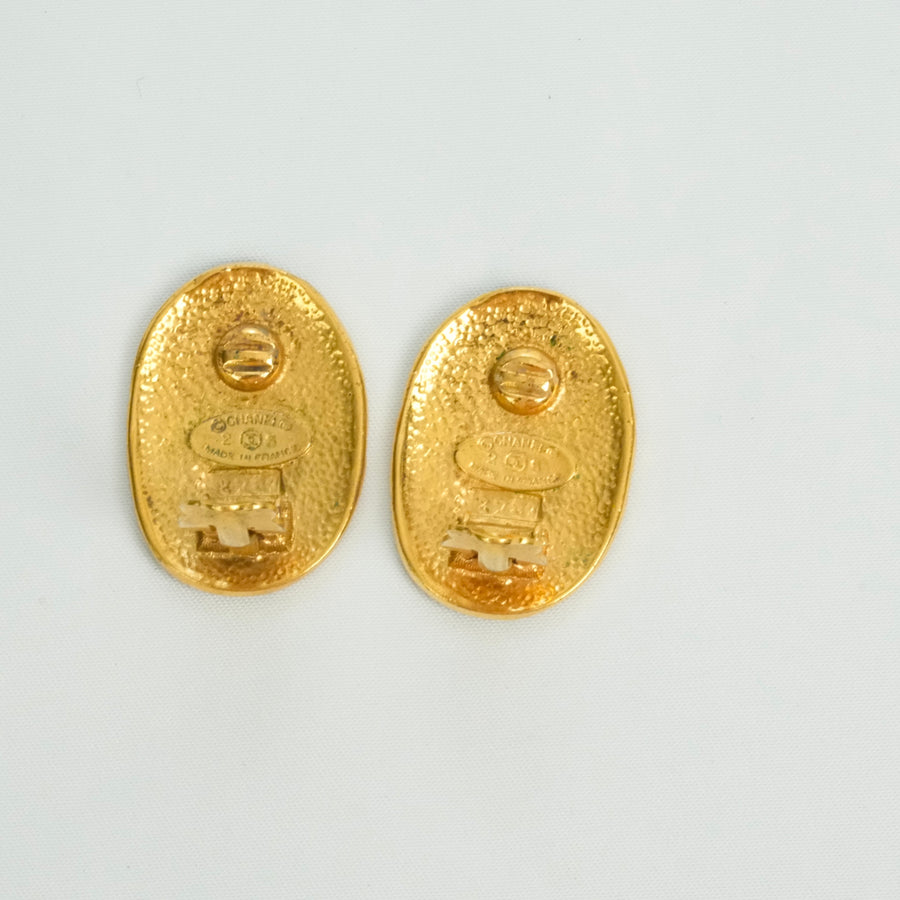 CHANEL Crown Motif Oval Plate Earrings