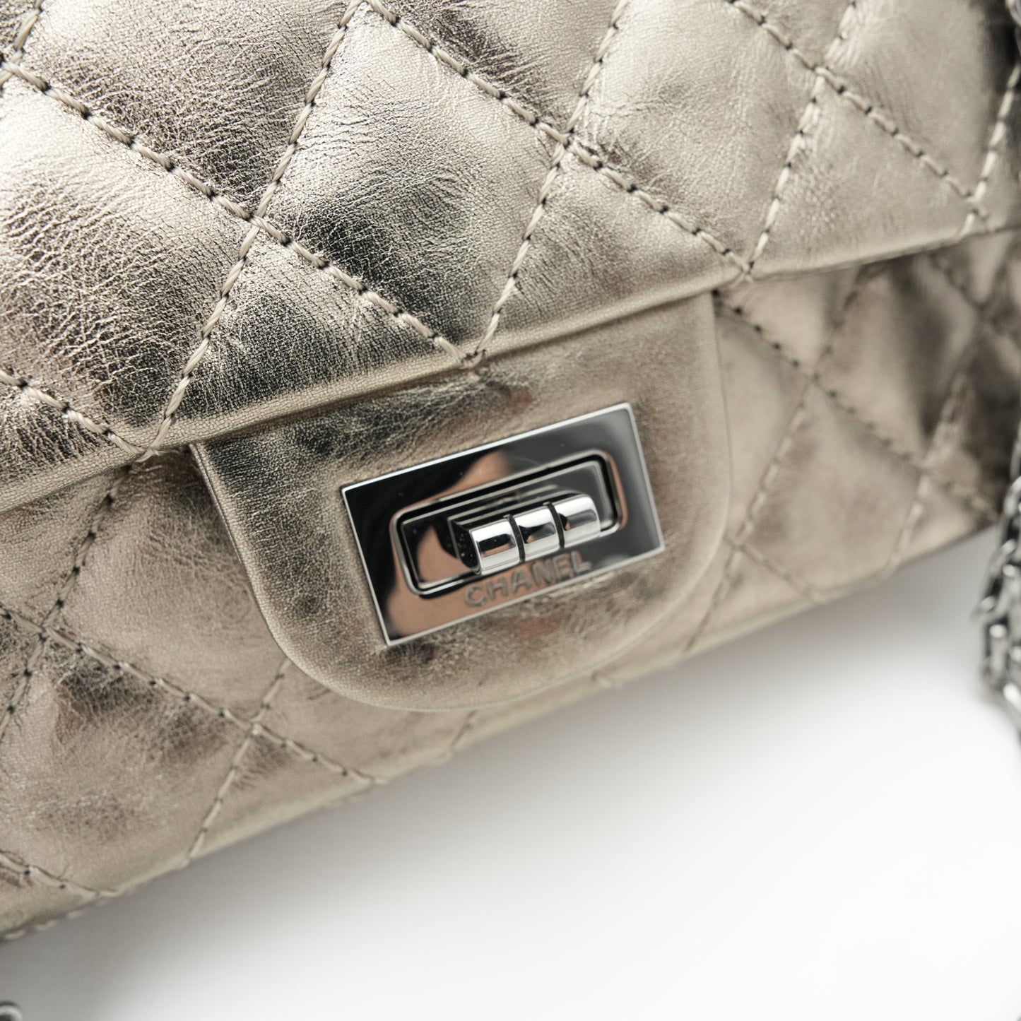 CHANEL 2006-2008 2.55 Chain Shoulder Bag