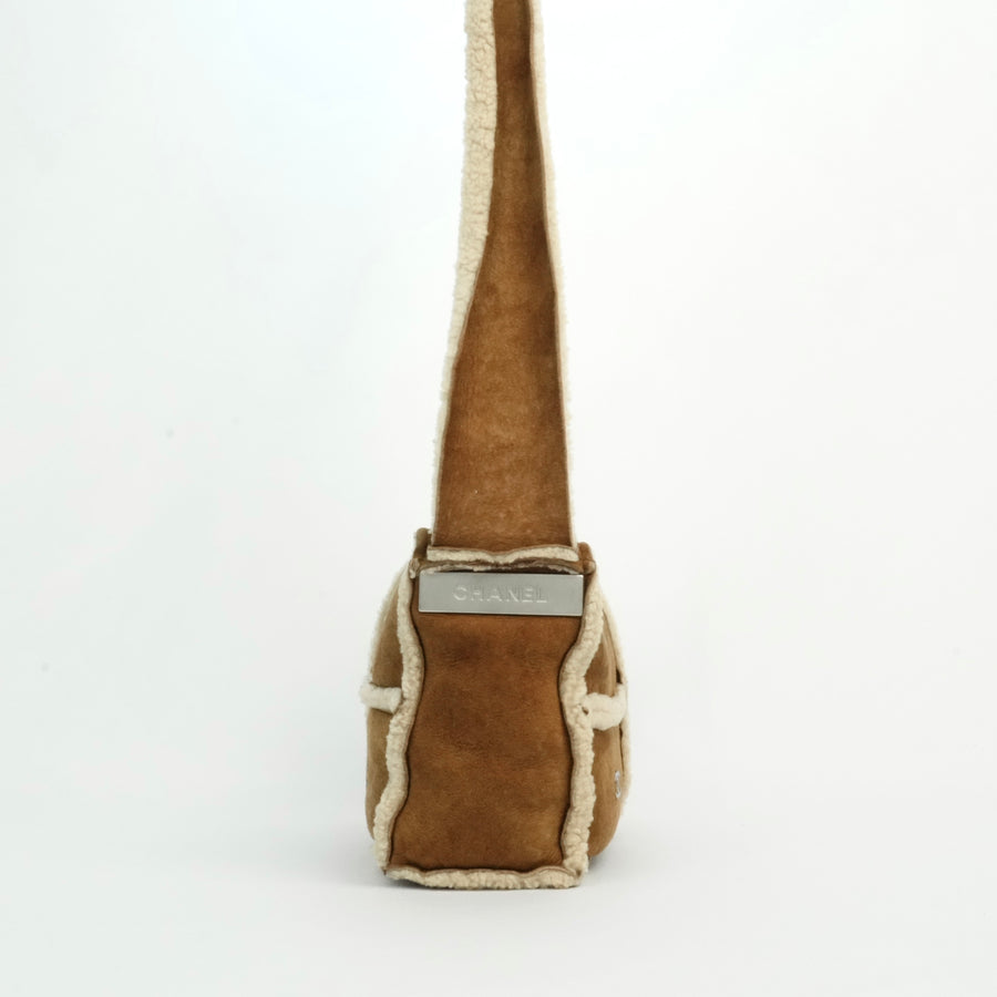 CHANEL 2000–2002 Coco Shearling Shoulder Bag