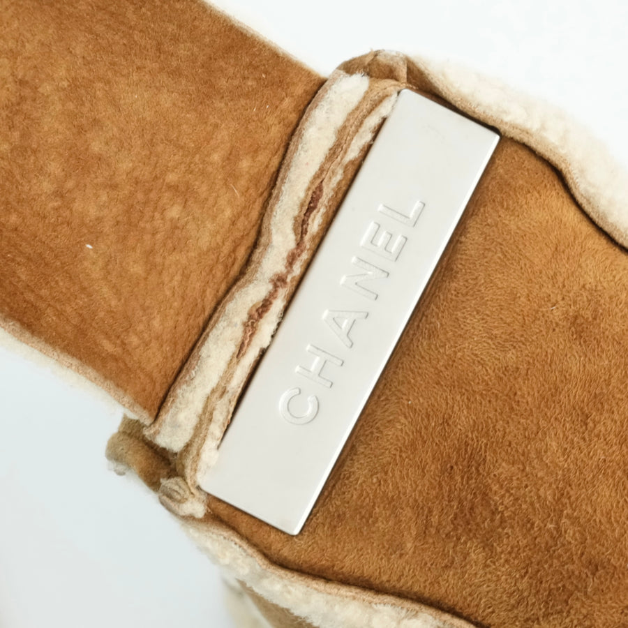 CHANEL 2000–2002 Coco Shearling Shoulder Bag