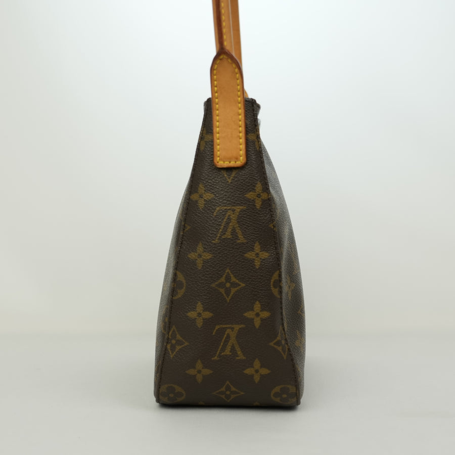 LOUIS VUITTON Monogram LoopingMM Canvas Shoulder Bag M51146