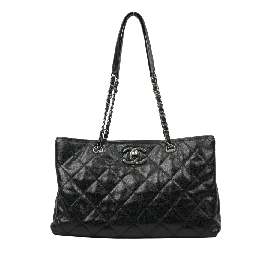 CHANEL Matelasse Shoulder Bag