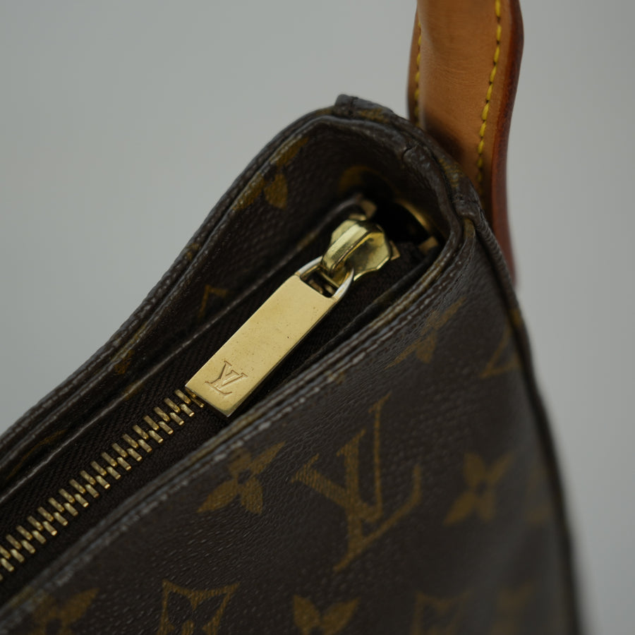 LOUIS VUITTON Monogram LoopingMM Canvas Shoulder Bag M51146