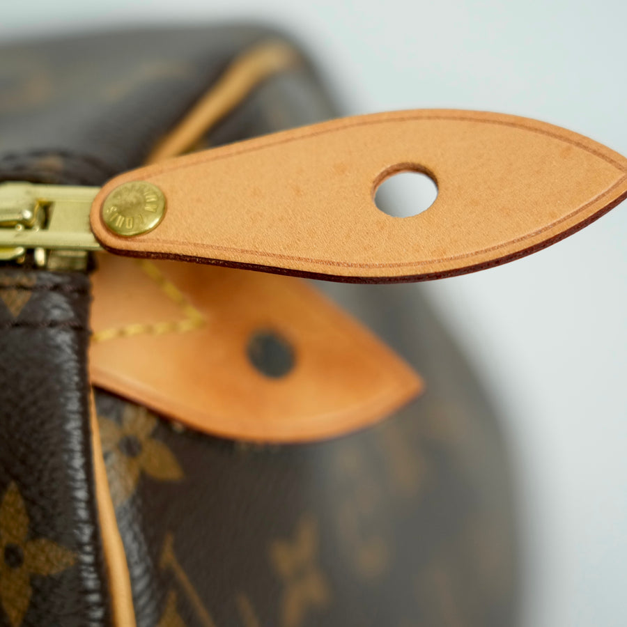 LOUIS VUITTON Monogram Speedy 30 HandbagM41526