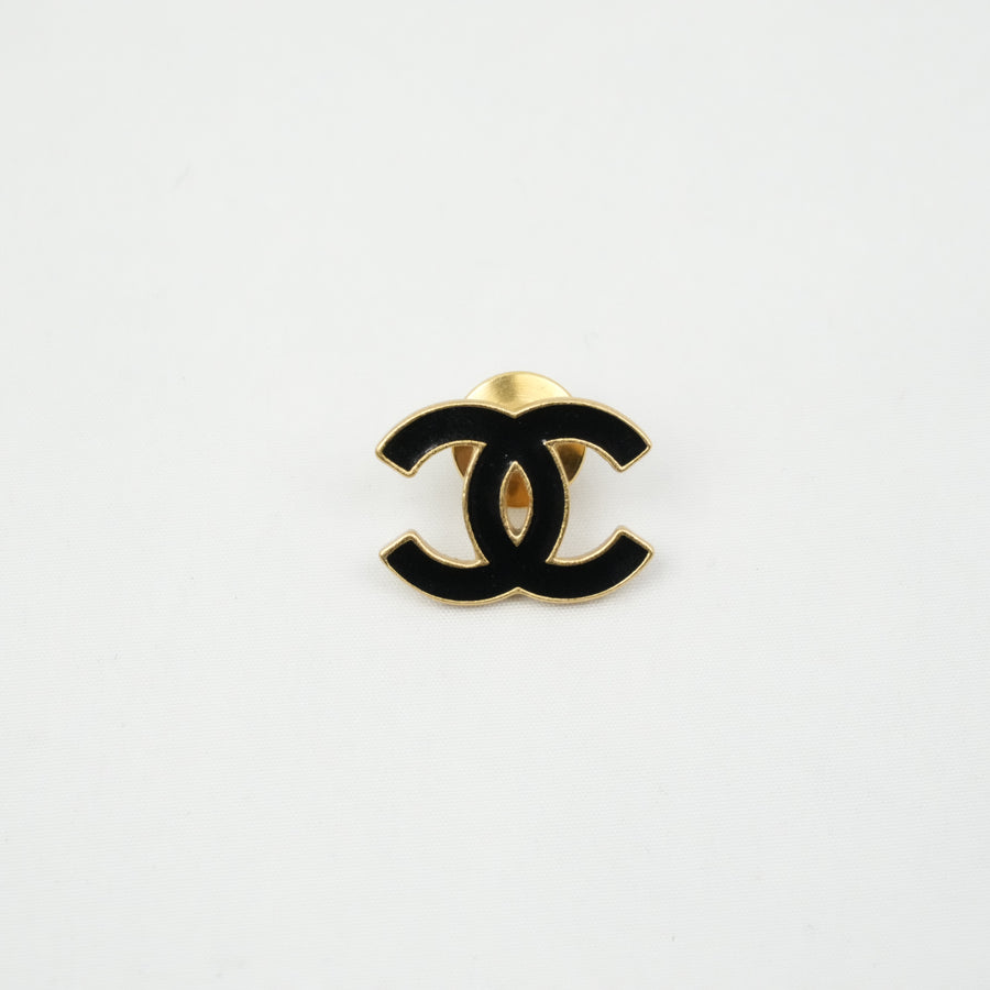 CHANEL 2002 Pin Brooch 3-Piece Se