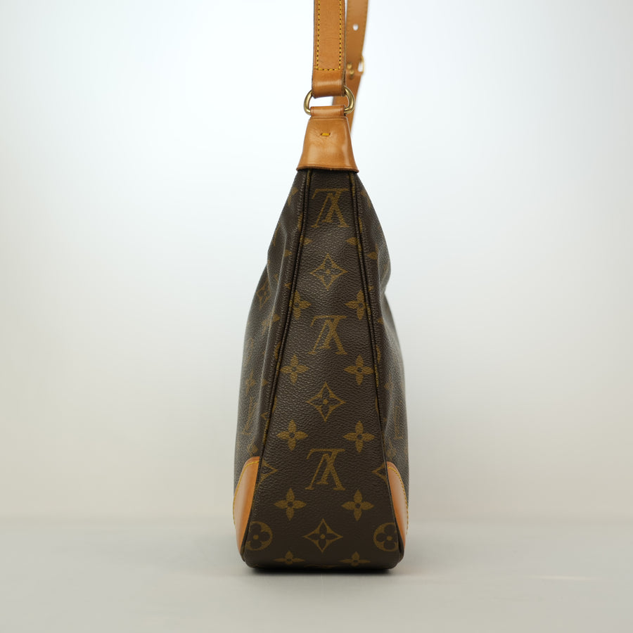 LOUIS VUITTON Monogram Boulogne30 Shoulder Bag M51265