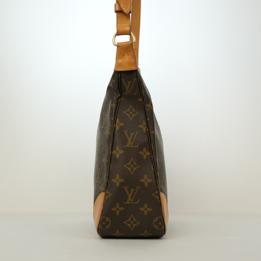 LOUIS VUITTON Monogram Boulogne30 Shoulder Bag M51265