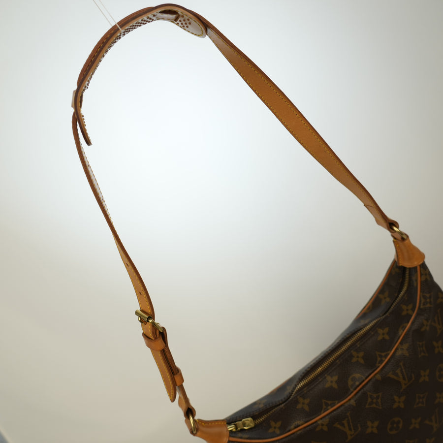 LOUIS VUITTON Monogram Boulogne30 Shoulder Bag M51265